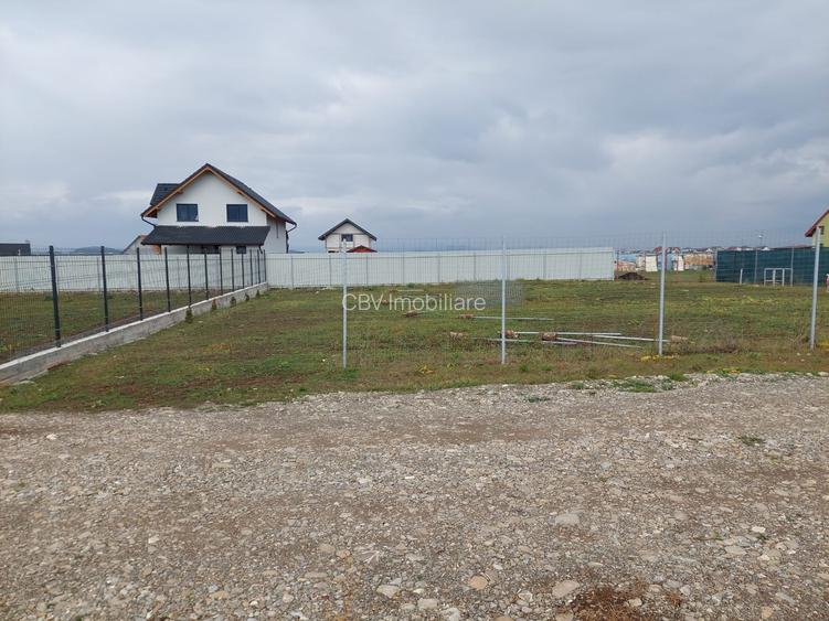 470 mp Teren Intravilan Valea cu Flori - 2