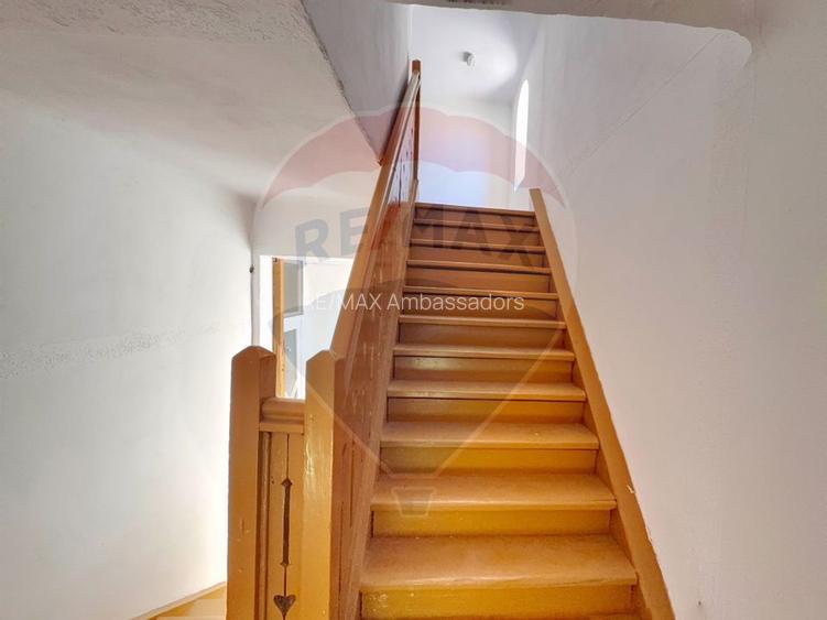 Casă / Vilă cu 6 camere de vânzare în zona Elisabetin - 17