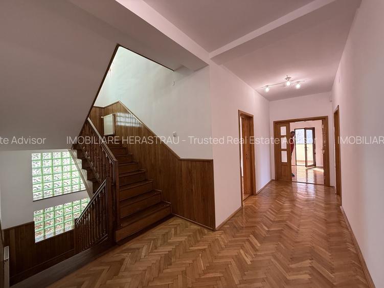 Vila spațioasă în Sisesti | 600 mp | 9 locuri de parcare | Teren 1500 mp - 8