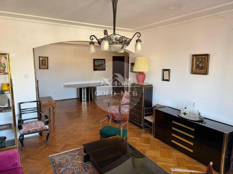 3 Camere Piata Universitatii - 8