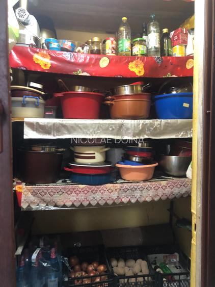 De vannzare 4 camere Zona Brancoveanu str: Izvorul Rece - 11