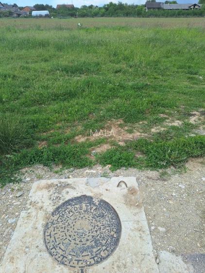 Teren in Teis zona Scoala - 3