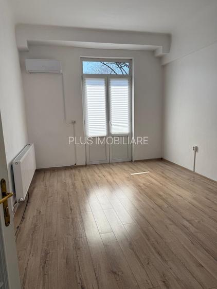 Apartament 3 camere  pretabil birou/ cabinet in zona Victoriei-Lascar Catargiu - 4