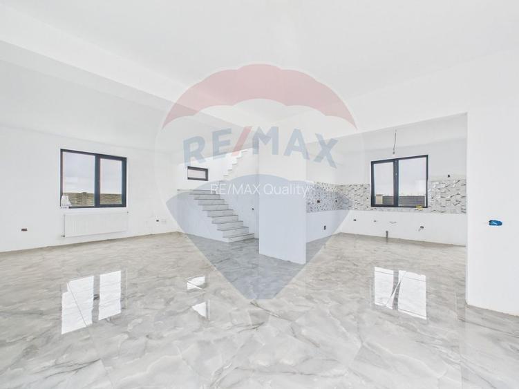 Casa moderna cu 4 camere de vanzare - Zona Ganeasa - Moara Domnesca - 2