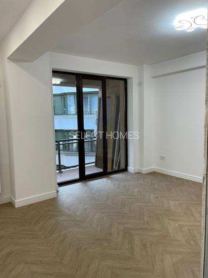 Apartament Renovat 4 Camere de Vanzare Parcare *Arcul de Triumf* - 8
