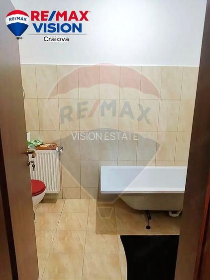Apartament cu 1 camere de vânzare în zona 1 Mai - 7