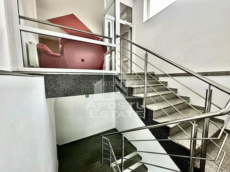 Spatiu Comercial/Birouri de Inchiriat In zona UTA langa Penny, Ared - 18