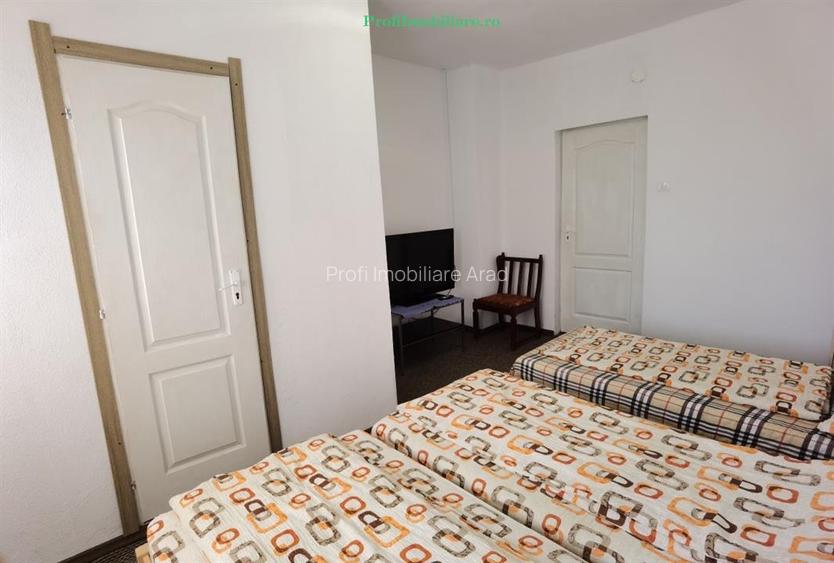 Pensiune P+1 in Paulis cu 20 de camere si teren 4.500 mp - 12