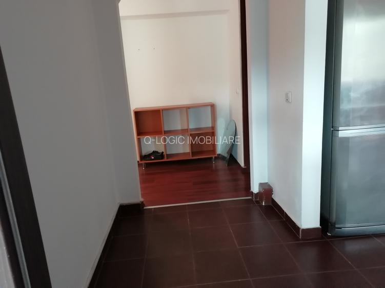 Apartament 4 camere cu priveliste deosebita zona Colinei - 15