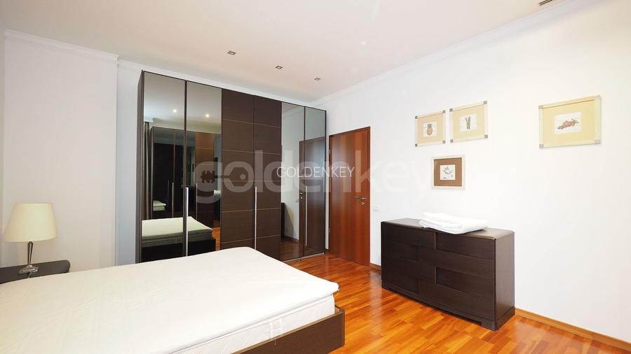 Apartament spatios cu 4 camere | mobilat | vedere libera | 2 garaje - 10