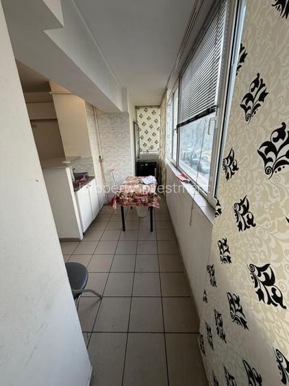 Piața Victoriei | 2 camere | Etaj 1 | Bloc 1980 | Balcon închis - 5