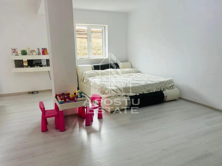 Casa individuala de vanzare, vatra satului Sag, teren de 1.800 mp, mobilata - 41