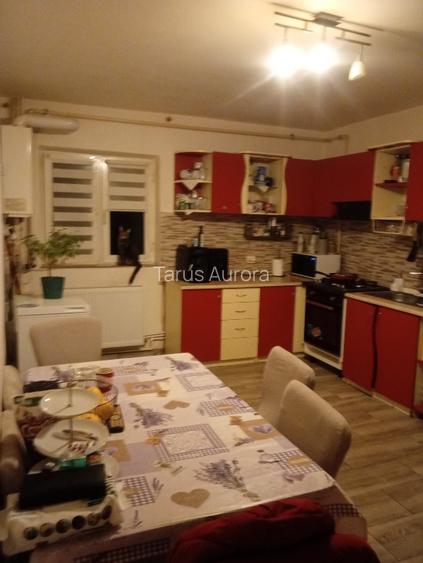 Apartament de vanzare - 3