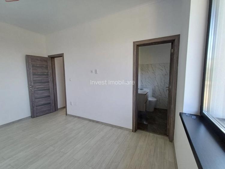 Casă cu 4 camere, 2 băi, beci spațios și 400 mp teren - 7