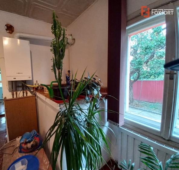 Casa individuala cu 5 camere si teren de 641 mp – zona Crisan