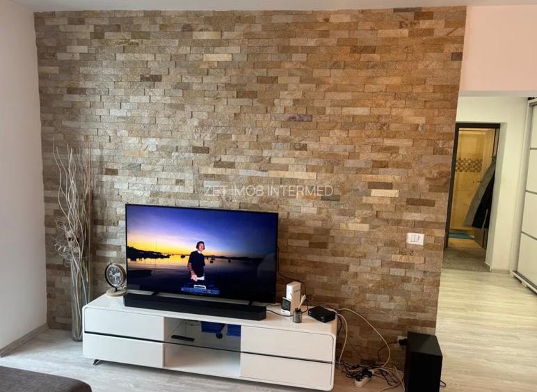 2 camere Piata Muncii - sos. Mihai Bravu v.a.v Victor Babes - 4