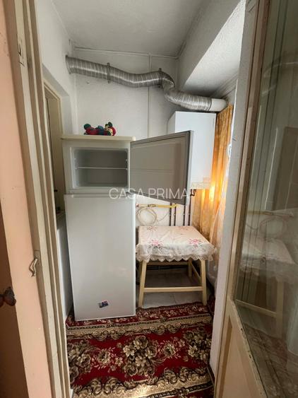 GARA-BILA ap. 1 camera, decomandat, curat, mobilat, et.1/4, LIBER! - 3