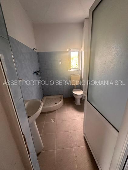 CASA/SPATIU COMERCIAL - GENUNENI - 8