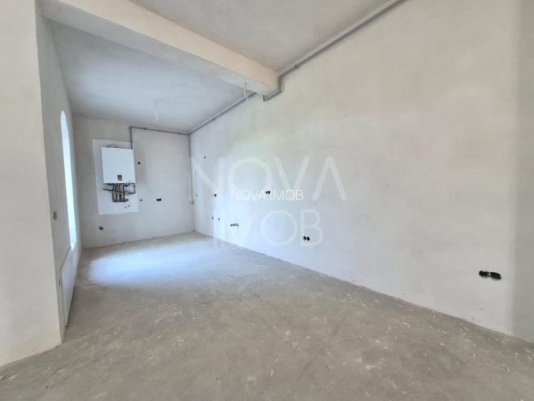 Casa generoasa cu 5 camere, 2 bai, dressing si parcare – Sura Mica - 14