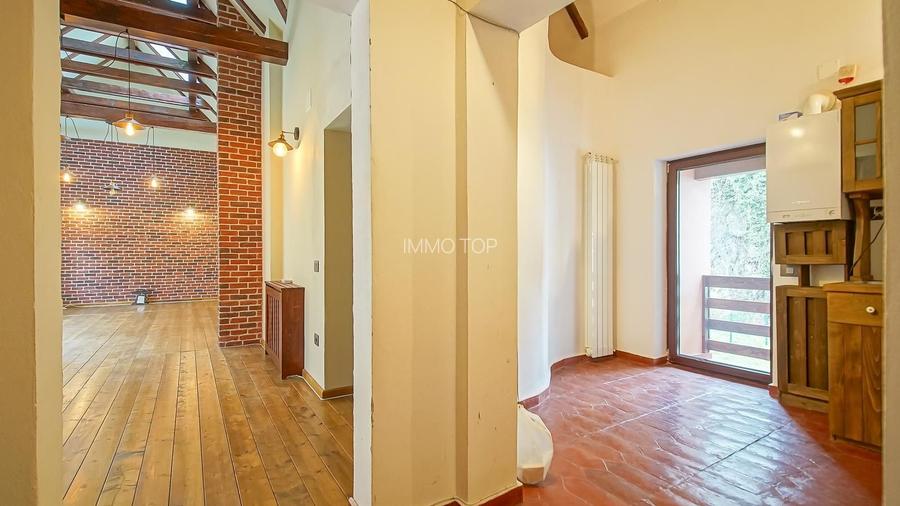 Casa de vanzare in centrul Brasovului - curte privata si pivnita - 6