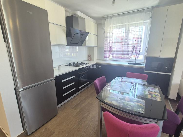 Inchiriere Apartament 3 Camere decomandat Avantgarden etaj 6 cu loc de parcare - 14