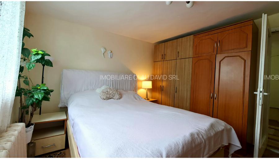 Refugiu cu suflet în inima Scheiului – casă  singur  curte și farmec autentic - 9