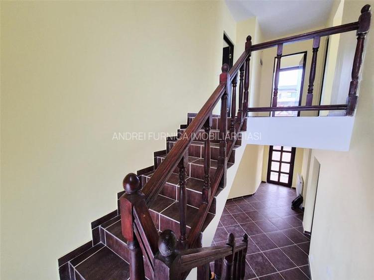 Casa de vanzare individuala cu garaj in Bucium - 12