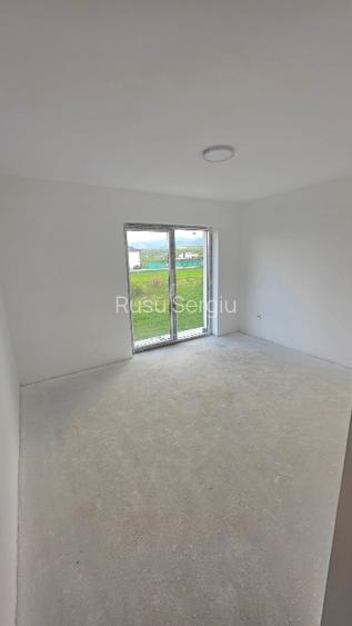 Apartament 2 camere 54 mpu.  plus balcon, parcare, bloc tip vilă, etaj 1 și 2 - 9