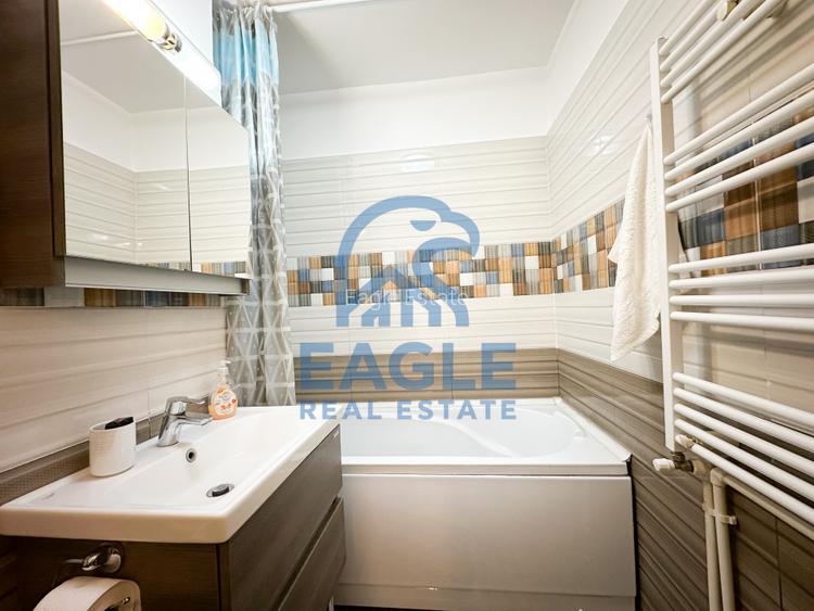 Gara - 2 Camere renovat decomandat cu balcon si vedere spre port - 13