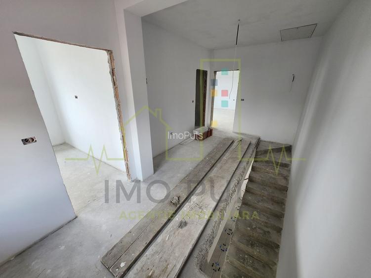 Duplex. Mosnita veche. 350 mp Teren. 4 Camere - 12