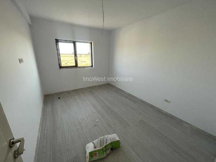 Giroc-Bld. Aviatiei | 5 camere | 3 bai | Bucatarie inchisa - 12