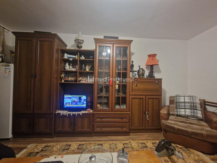 Tomis Nord-Ciresica-2 camere decomandate, et.1 - 5