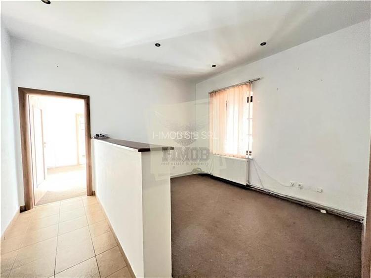 Spatiu de birouri cu 5 camere in zona centrala din Sibiu - 8