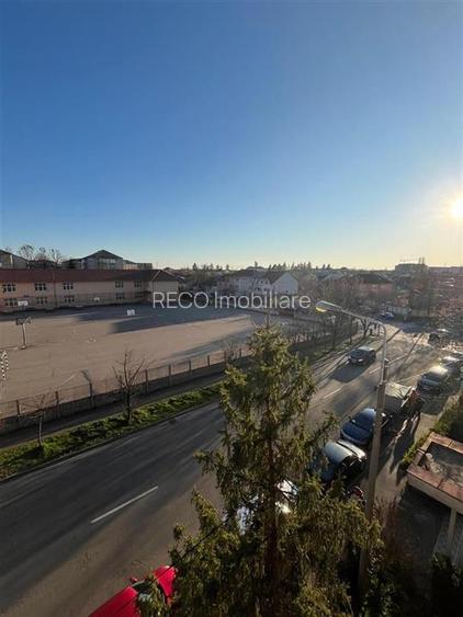 RECO Apartament 3 camere , etaj 3- Cantemir - 10