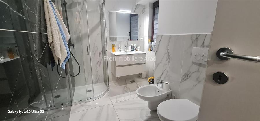 Ap. 2 camere central, zona Teatru, renovat - 11