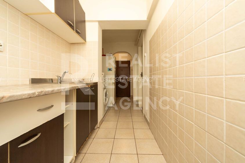 Vânzare, apartament cu 3 camere în zona Lujerului - 9
