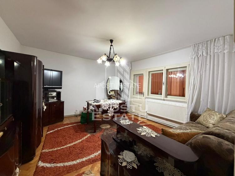 Apartament cu 3 camere, 2 bai, decomandat, centrala proprie, Girocului - 4