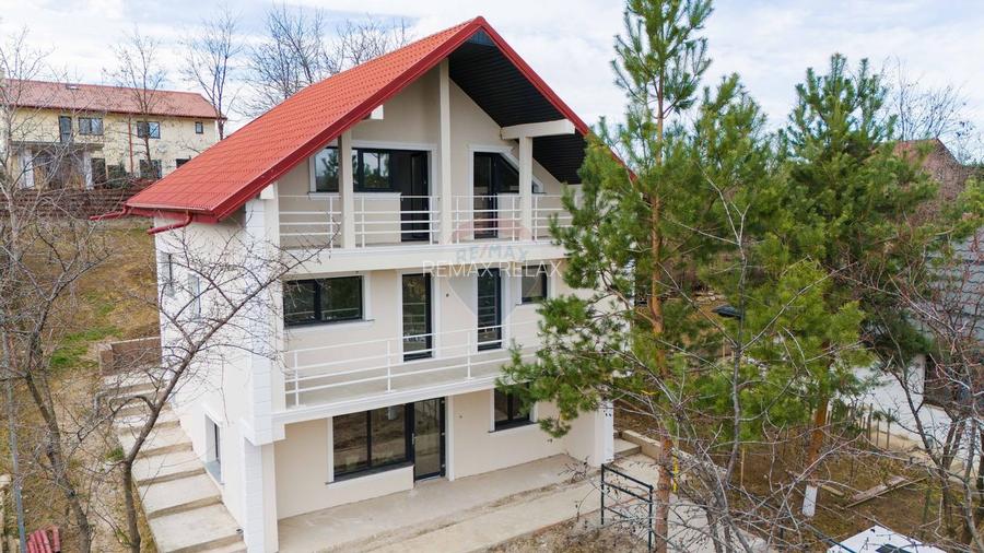 Vilă de Vânzare cu 5 Camere, Teren 1000mp - Bucium, Iași - Comision 0% - 14