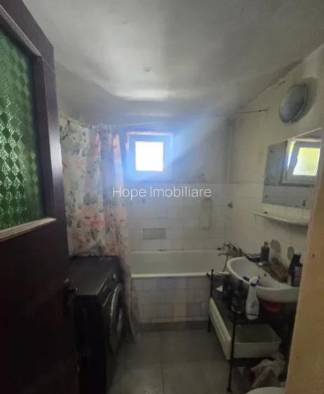Teiul Doamnei-strada Otesani-apartament 3 camere - 2