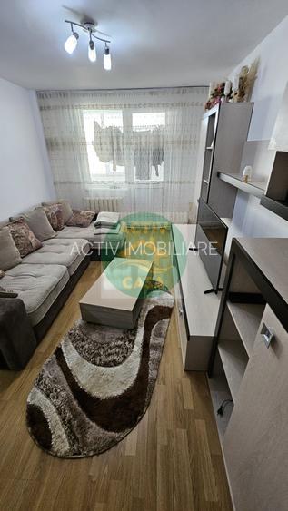 Apartament de vanzare, 3 camere, etaj 1 - 9