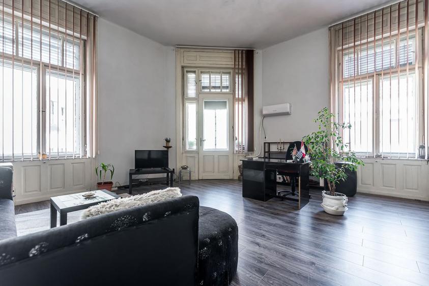 Apartament cu 2 camere în Palatul Bohuș - 0% COMISION