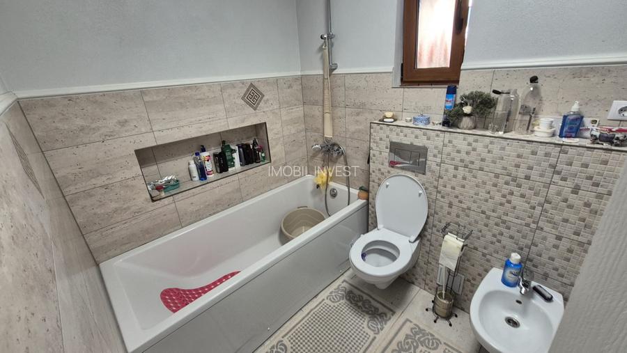 Casă 5 camere – 154 mp utili – teren 868 mp – Valea Popii – 250.000 € - 7
