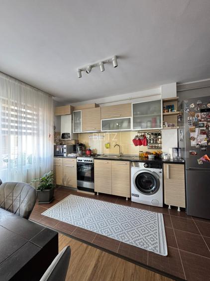 Apartament 3 camere, 64mp, decomandat, etaj 1,  2 parcari, Terra - 6