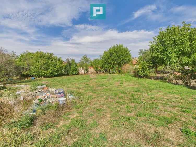 Casă spatioasă și solidă în Pecica - 12