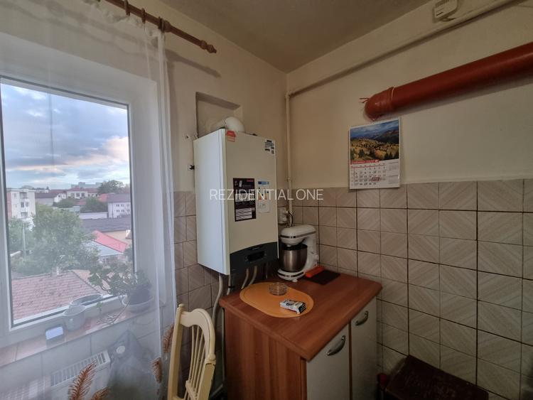 Neagoe Voda- 3 camere decomandate/doua balcoane/priveliste frumoasa  - 5