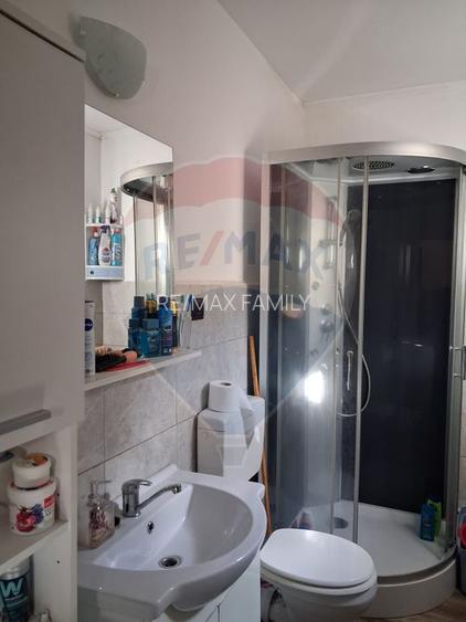 Casă spațioasă de vânzare în zona metropolitană, Fughiu - 5