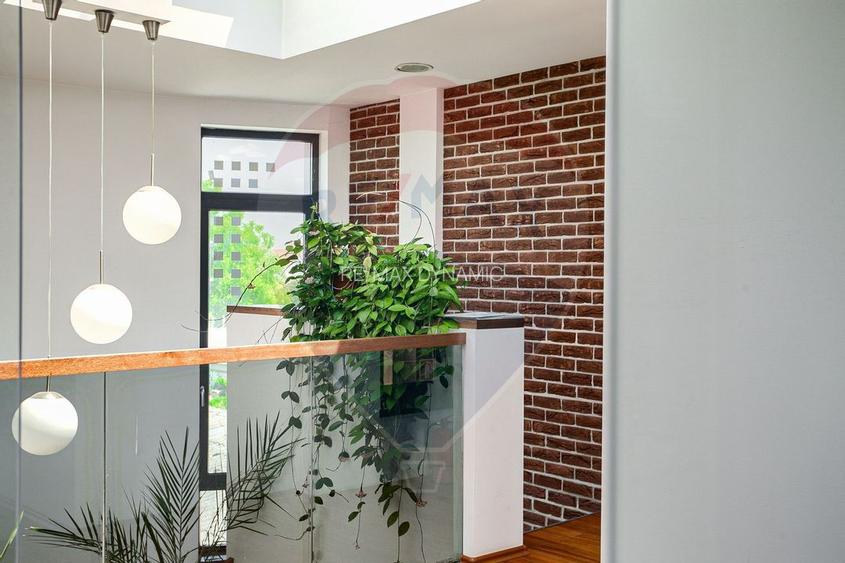 Clădire de birouri Micalaca pe principală, vad si vizibilitate sporită - 28