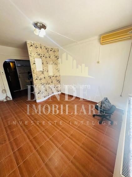 Garsoniera parter zona Blascovici, bloc izolat - 2