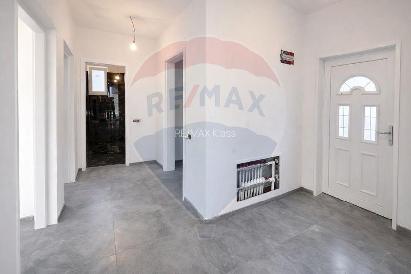 Casa noua de vanzare 4 camere in Crevedia zona Primariei - 3