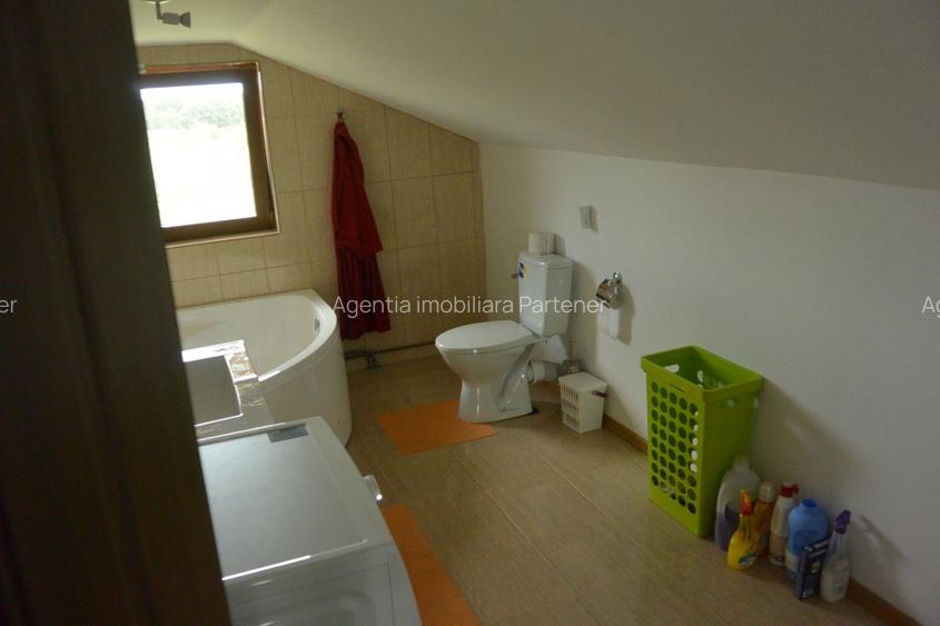 Casa P+E, la 15 km de Poiana Lacului, finisata, mobilata,  teren 7500mp, - 6